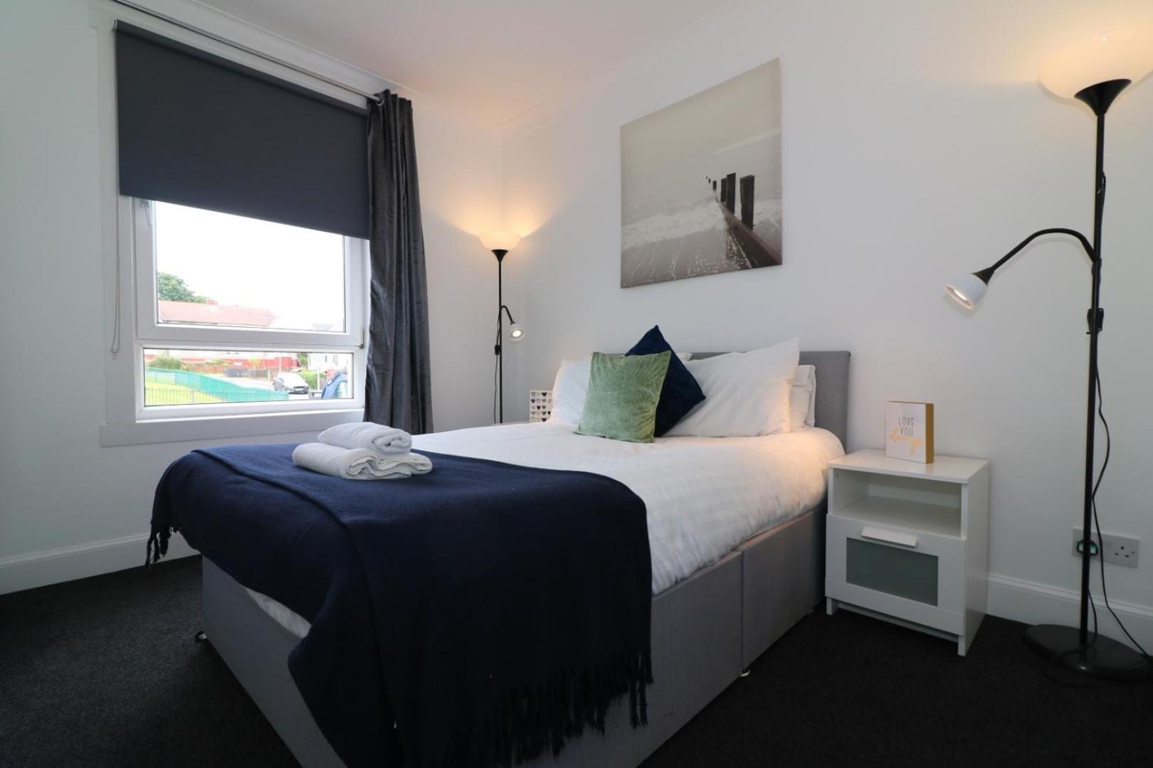 Signature - Gartlea House Apartment Airdrie Bagian luar foto